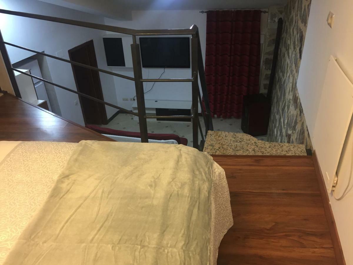 Apartamento Arco Del Cristo Caces 외부 사진